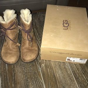 Size 8 Ugg brown boots